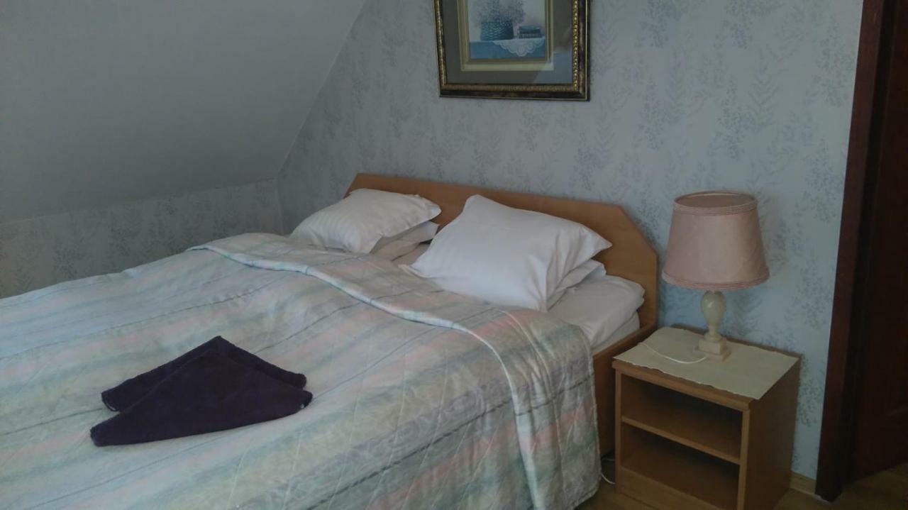 Gosciniec Ella Inn Lipniki Lipniki  Ngoại thất bức ảnh